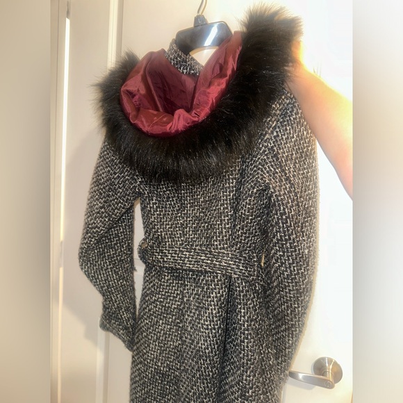 GUESS Faux-Fur-hooded Skirted coat winter peacoat - Picture 5 of 9